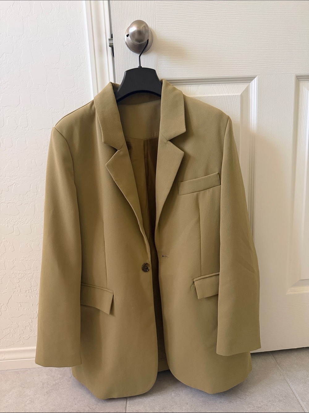 Classic Single-Button Olive Green Blazer